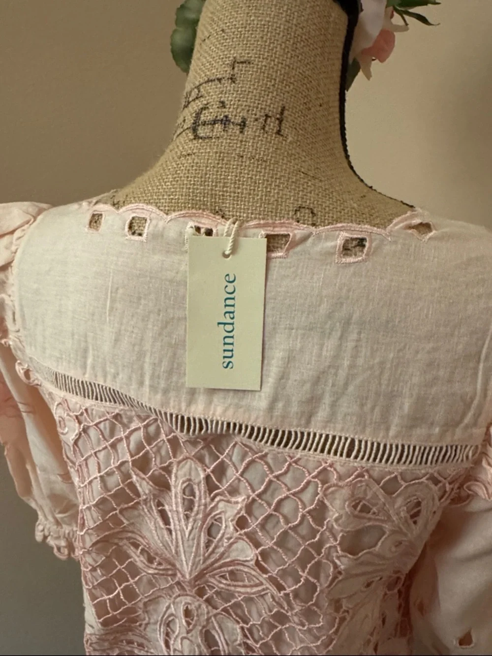 Peachy/pink embroidered cotton top size small - Picture 8 of 9